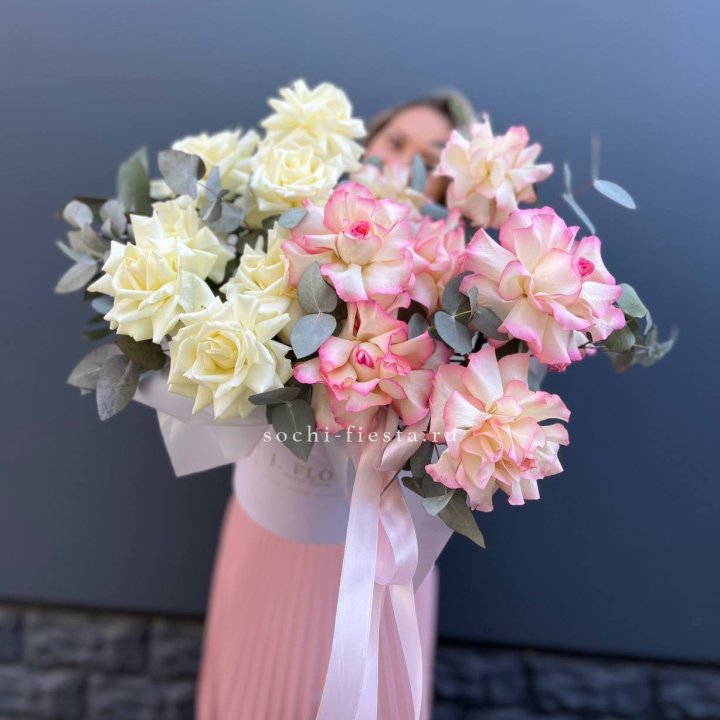 15 Французских роз в боксе в Калининграде