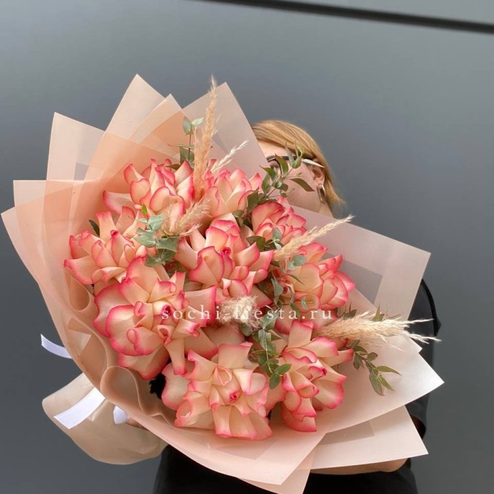 9 Французских роз Джумилия  в Калининграде