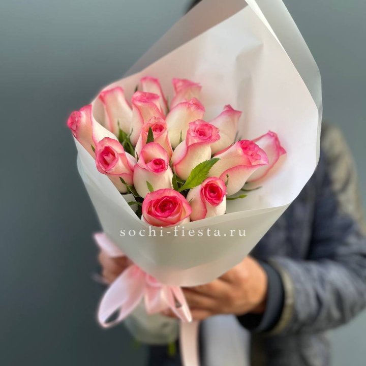 15 роз "Джумилия" в Калининграде