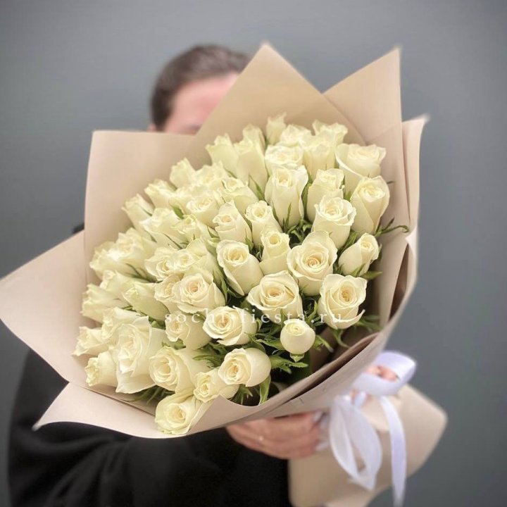 51 белая кенийская роза  в Калининграде