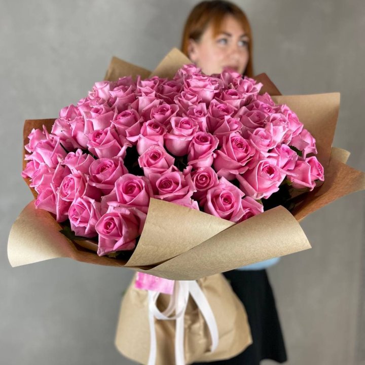 101 розовая роза в Калининграде