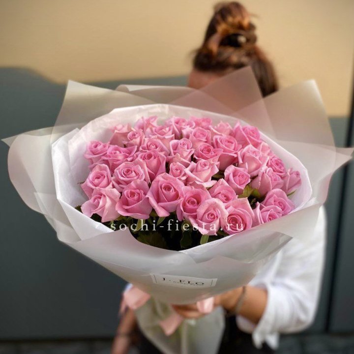 Букет розовых роз  в Калининграде
