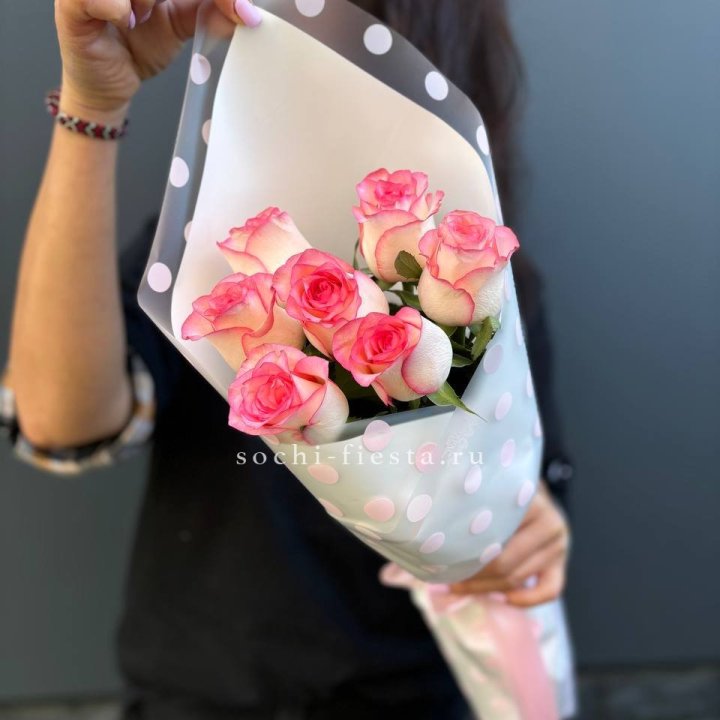 7 роз "Джумилия" в Калининграде