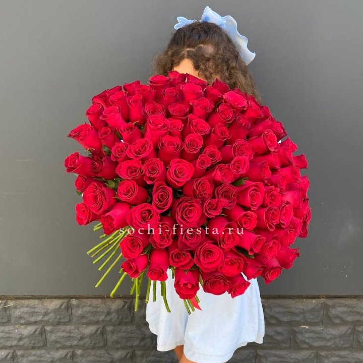 101 красная роза в Калининграде