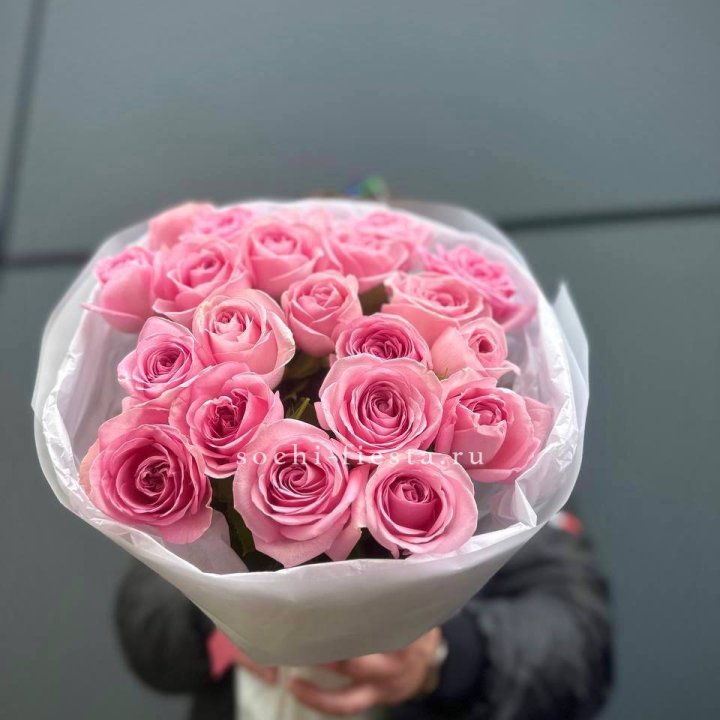 21 Розовая роза в белом в Калининграде