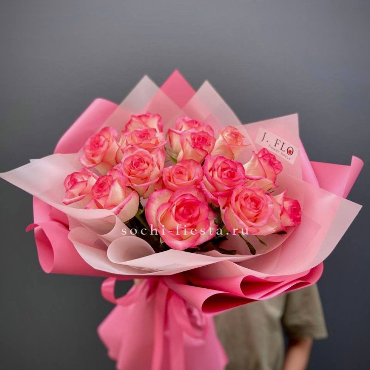 15 роз "Джумилия" в Калининграде