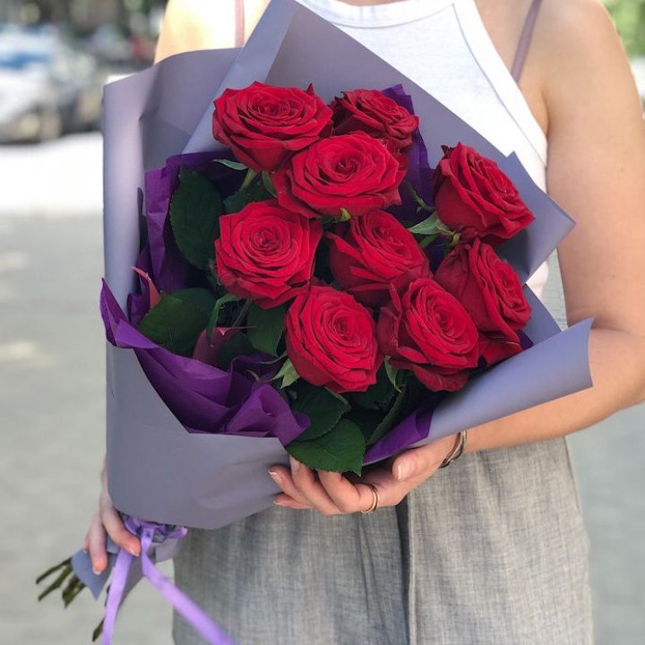 9  красных роз №1 в Калининграде