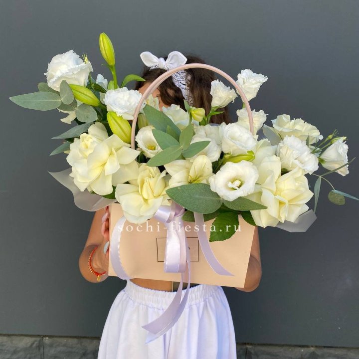 Сумочка цветов "Матина" в Калининграде