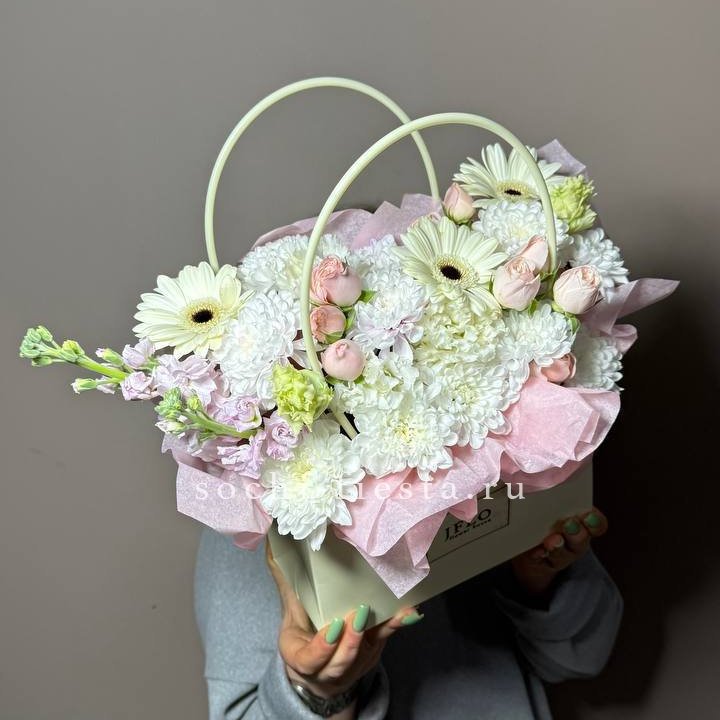 Сумочка "Белый рассвет" в Калининграде