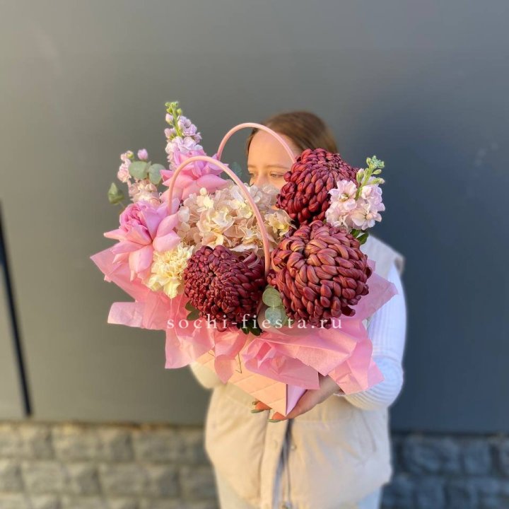 Сумочка нежная с бигуди в Калининграде