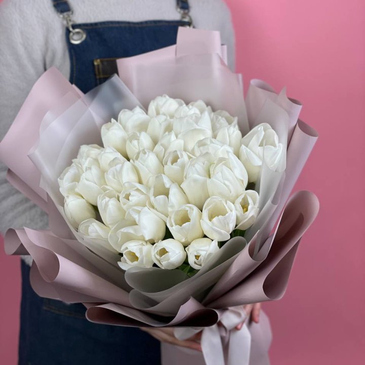 Букет белых тюльпанов "Пур-пур" в Калининграде