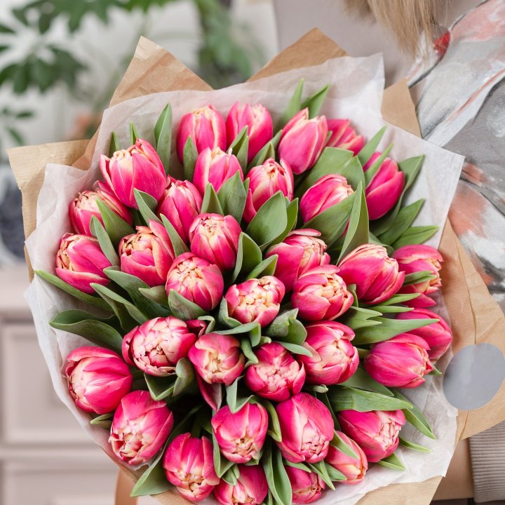 Букет пионовидных тюльпанов в Калининграде